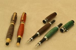 Read more about the article “Doc” bậc thầy bút gỗ thủ công