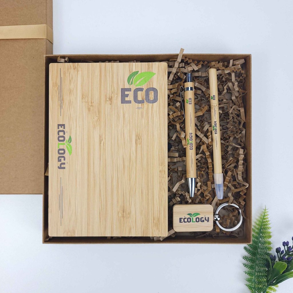 Quà Tặng Tái Chế Cho Doanh Nghiệp ECO3: Sổ Tre, Bút Bi Tre, Bút Chì Tre Và Móc Khóa Tre In Logo Cho Doanh Nghiệp