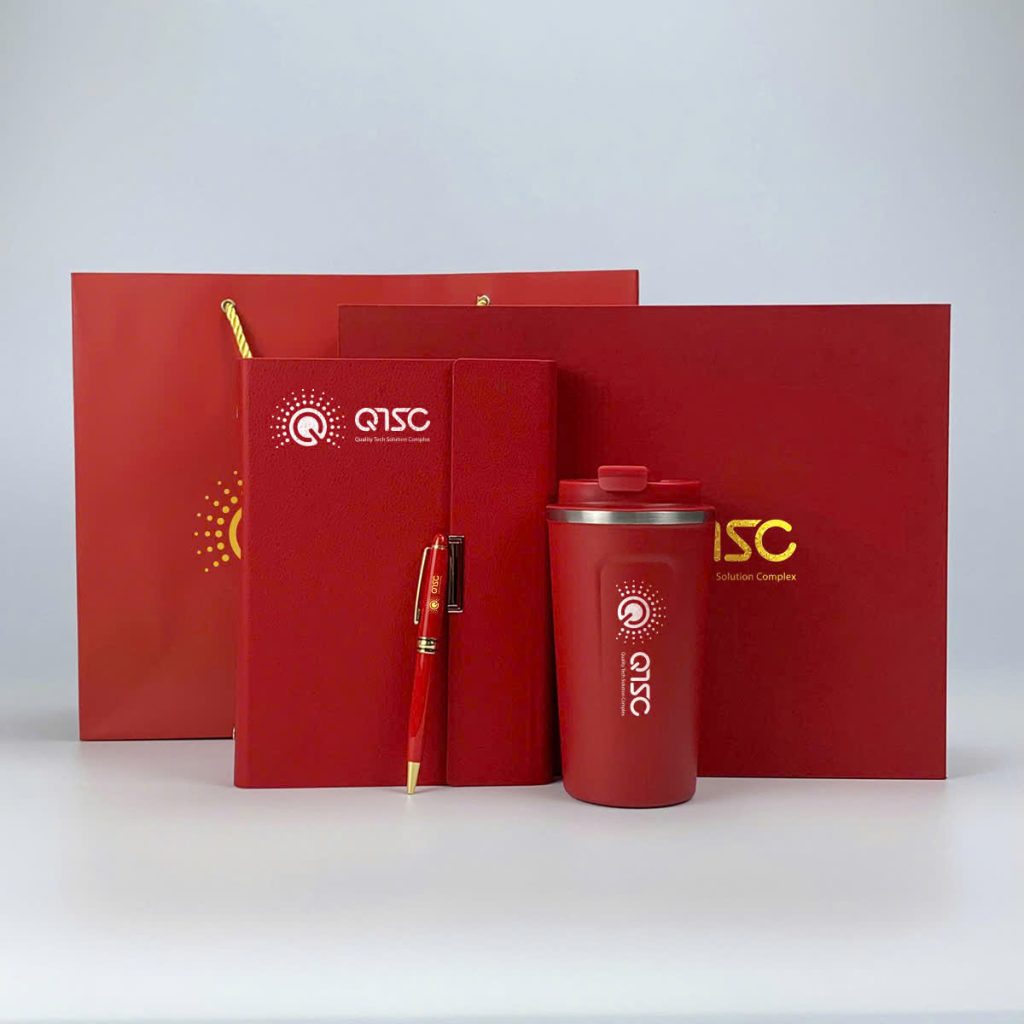 set quà gs23 màu đỏ in logo doanh nghiệp khách hàng nhân viên