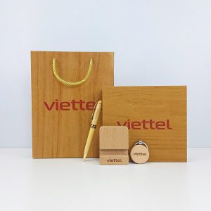 Set Quà Tặng Gỗ Khắc Logo Tri Ân Khách Hàng Viễn Thông