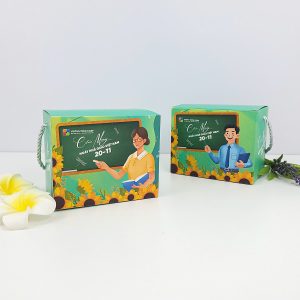 Hộp Ly Sứ In Logo 20/11 – Quà Tặng Thầy Cô Ý Nghĩa